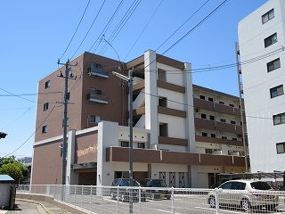 仲間町集合住宅